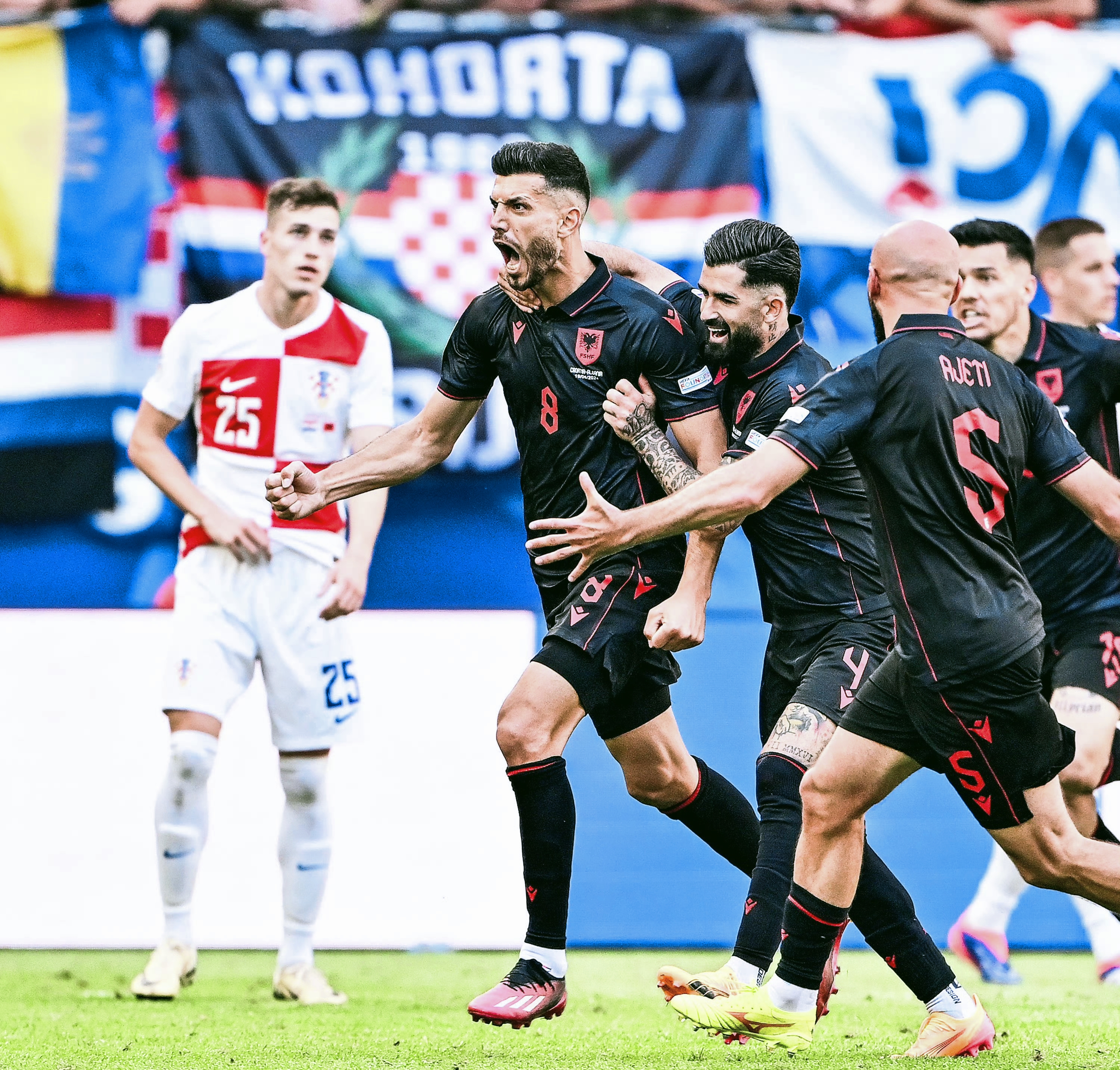 比利时主场惊险力克克罗地亚，挺进欧洲联赛半决赛