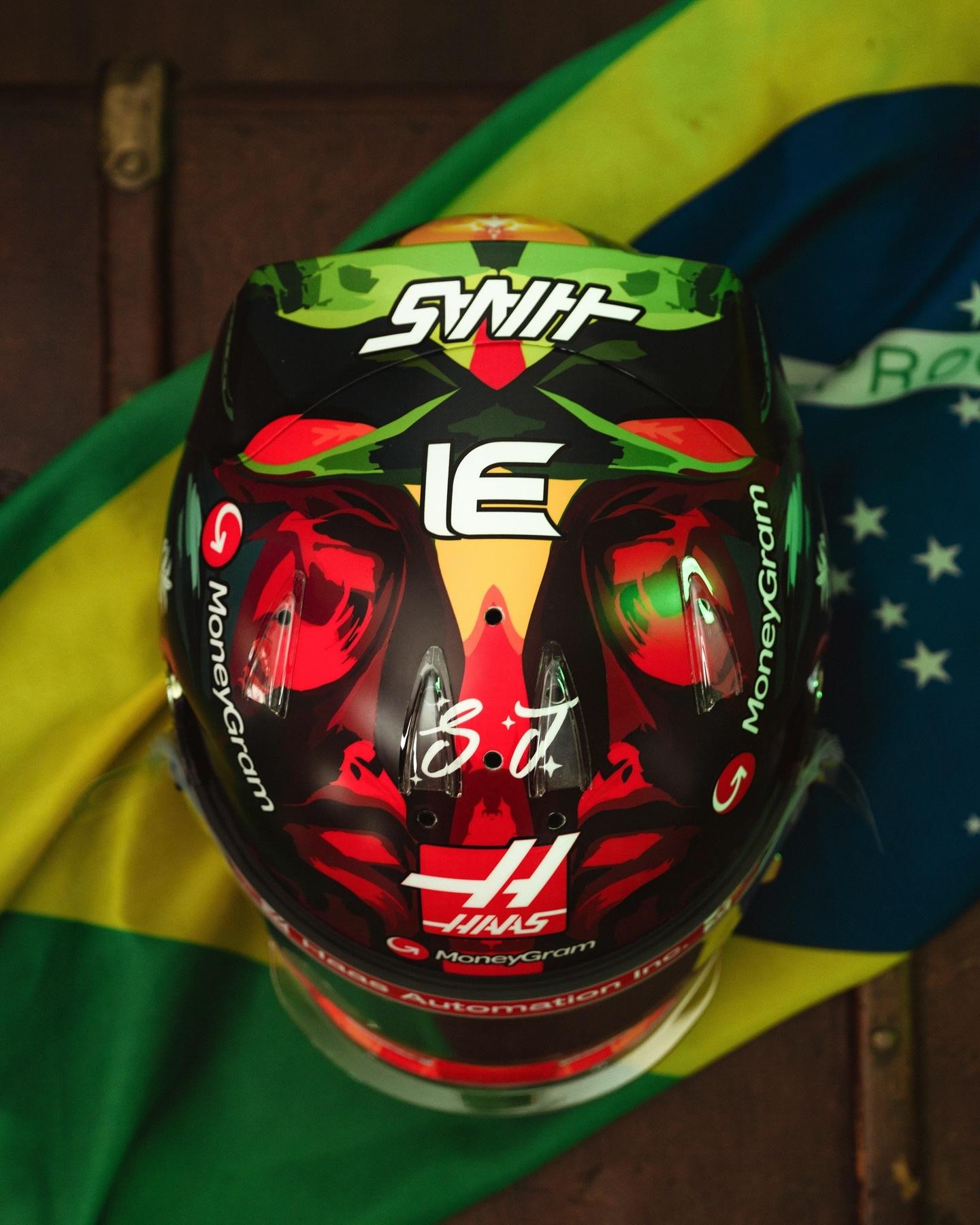 哈斯车队翻盘索伯车队，塞恩斯惊艳四座