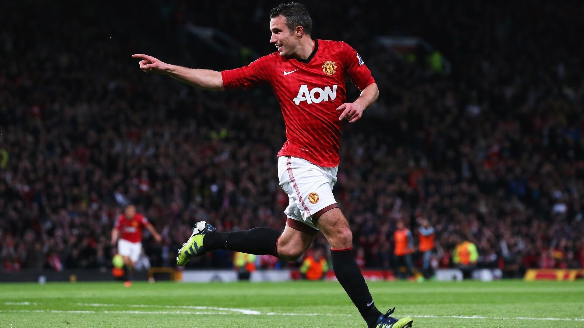 F1新赛季揭幕战，极速与绿茵场的双重奏，拜仁横扫澳大利亚背后的竞技哲学